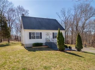 45 Ruth Dr, Plainfield, CT 06374