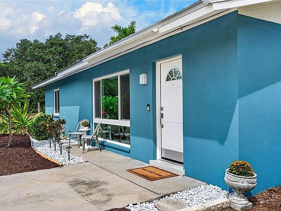 3rd image of 1322 MANASOTA BEACH ROAD