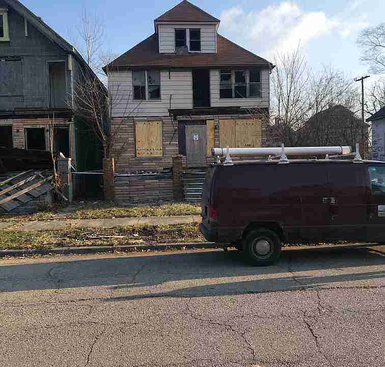 5638 Campbell
