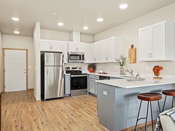 5th image of 12004 179th Street Ct E #D303