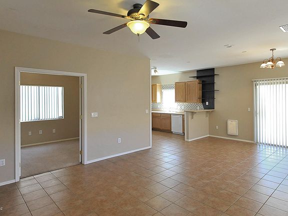 3rd image of 3798 E Felix Blvd