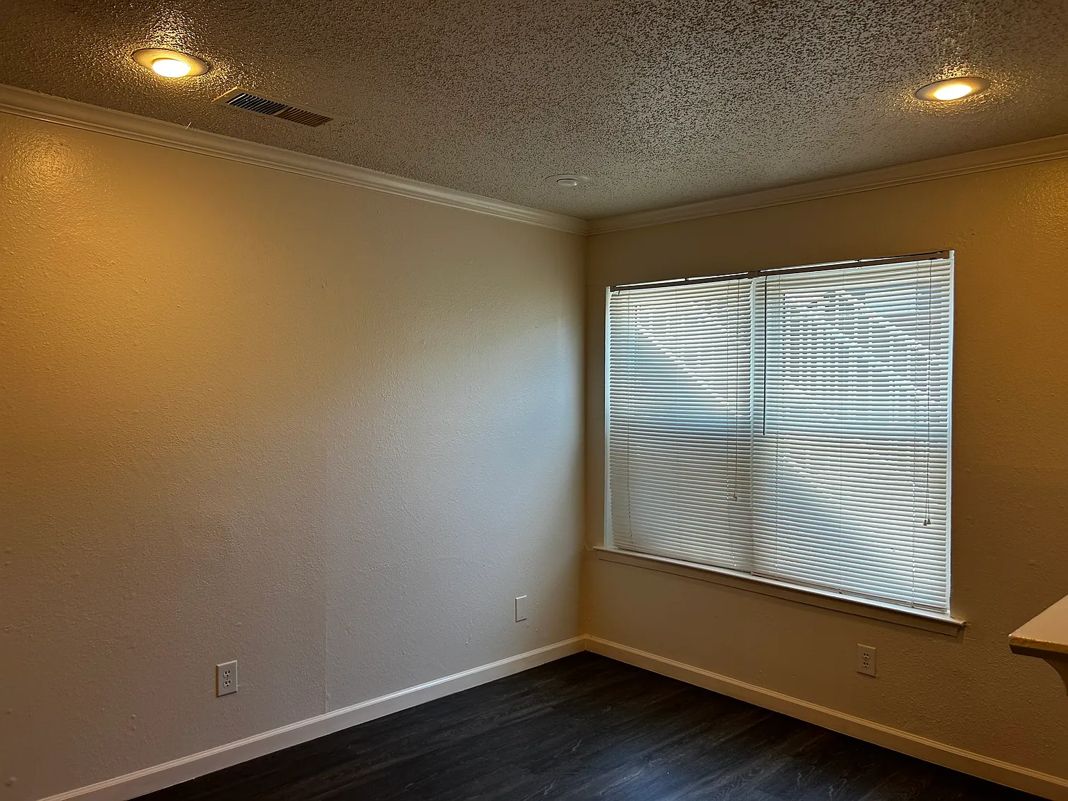 1 bed, 639 sqft, $1,000 — Photo 4