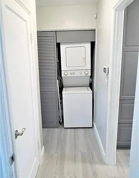 1123 N 17th Ave #1 — Photo 7