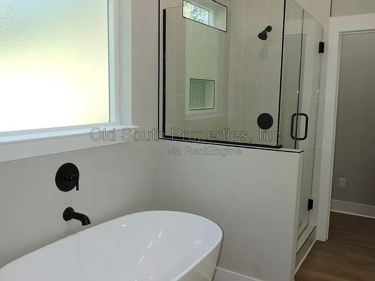 706 N F St #B — Photo 23