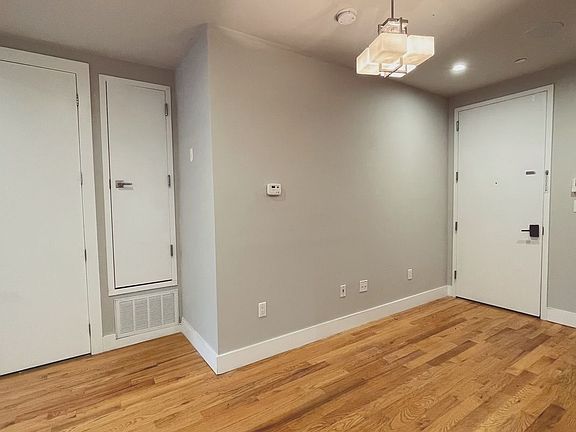 2nd image of 672 Grand St #B2