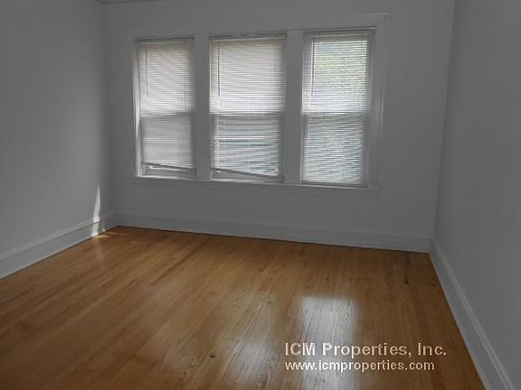 4th image of 5038 N Wolcott Ave APT 2
