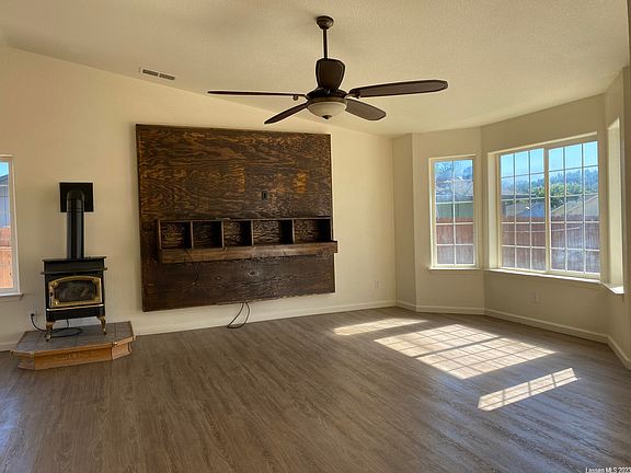 3rd image of 1165 Orlo Dr