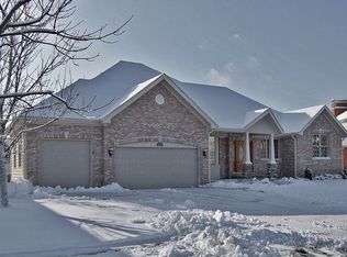 6457 Davidson Ct, Gurnee, IL 60031