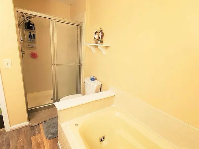 5809 Nobleton Cir — Photo 26