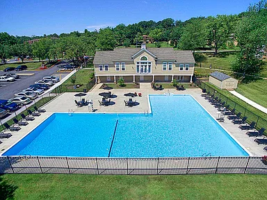 SouthRidge Apartments & Townhomes