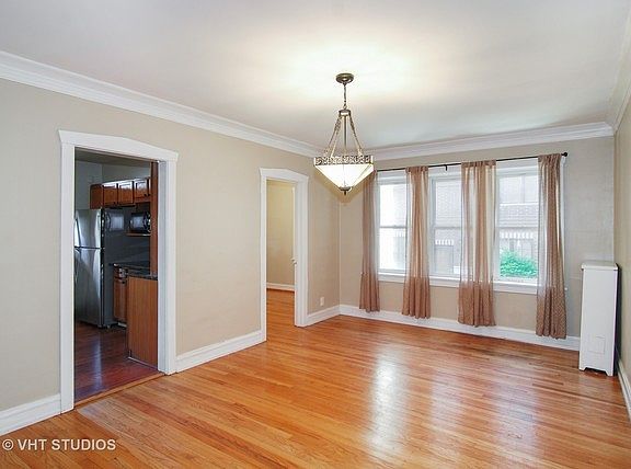 3rd image of 431 S Kenilworth Ave #1N