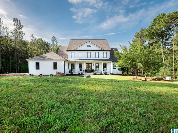 1083 Tara Dr, Columbiana, AL 35051