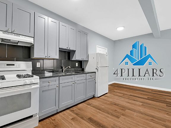 3rd image of 803 E Chicago Ave APT 2F