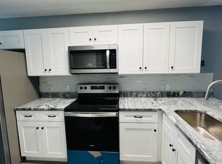 1605 Cobbler Dr, Lutz, FL 33559