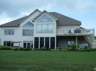 12120 Golden Harvest Dr, Fort Wayne, IN 46845