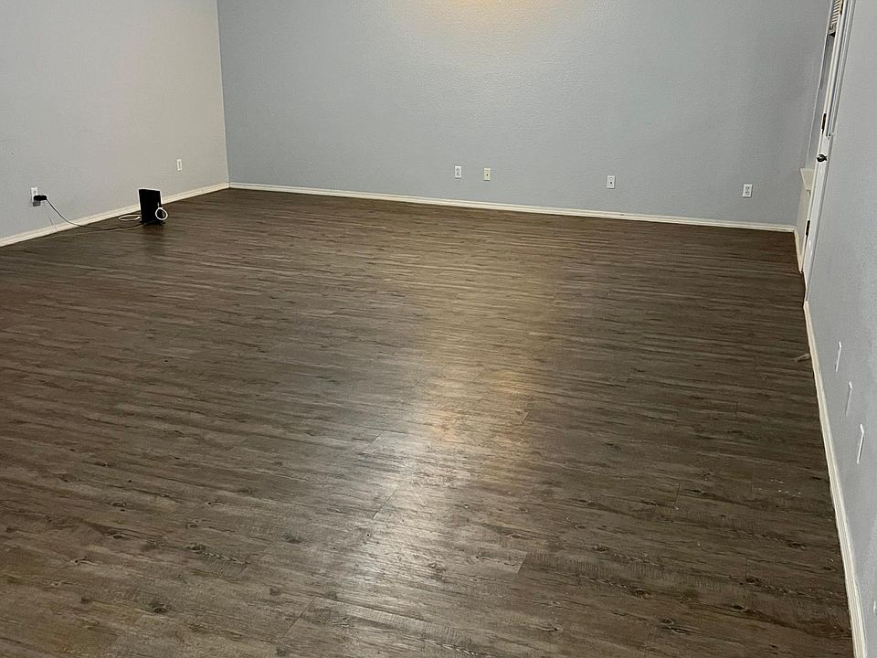 2576 Center St B, Elkins, AR 72727 Zillow