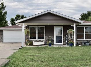 203 Holt Circle Dr, Hoyt, KS 66440