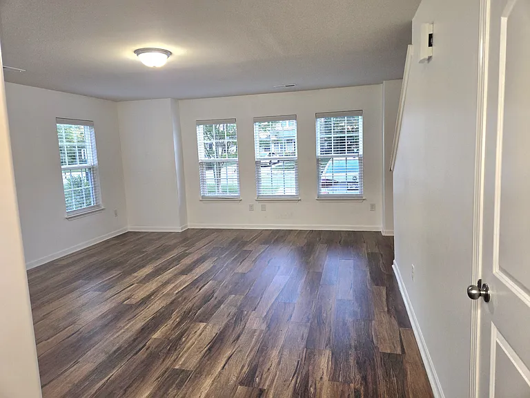 6522 Ashebrooke Dr — Photo 18