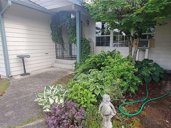 4th image of 20410 122nd Street Ct E