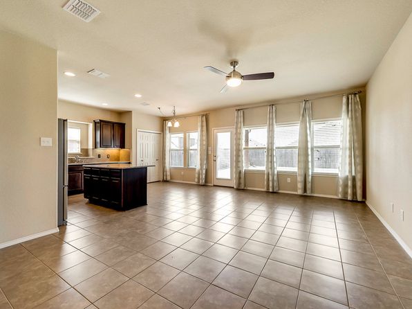 2917 Glenoaks Dr