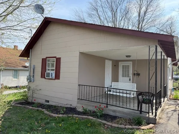 420 Oak Street, Sellersburg, IN 47172