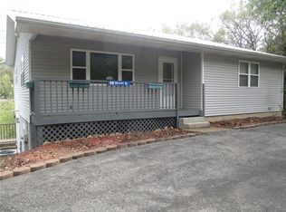 48 Hickory Ln, Holiday Island, AR 72631