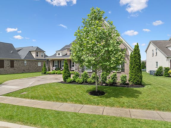 3rd image of 3148 Bradfield Dr