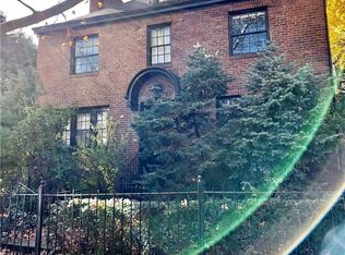 522 Roslyn Pl, Pittsburgh, PA