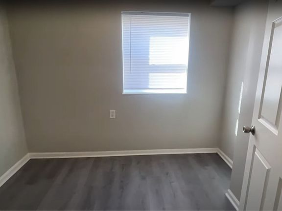 4th image of 1301 Brush Creek Blvd APT 1C