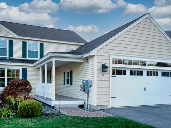 5 Summerfield Court #17, Gorham, ME 04038