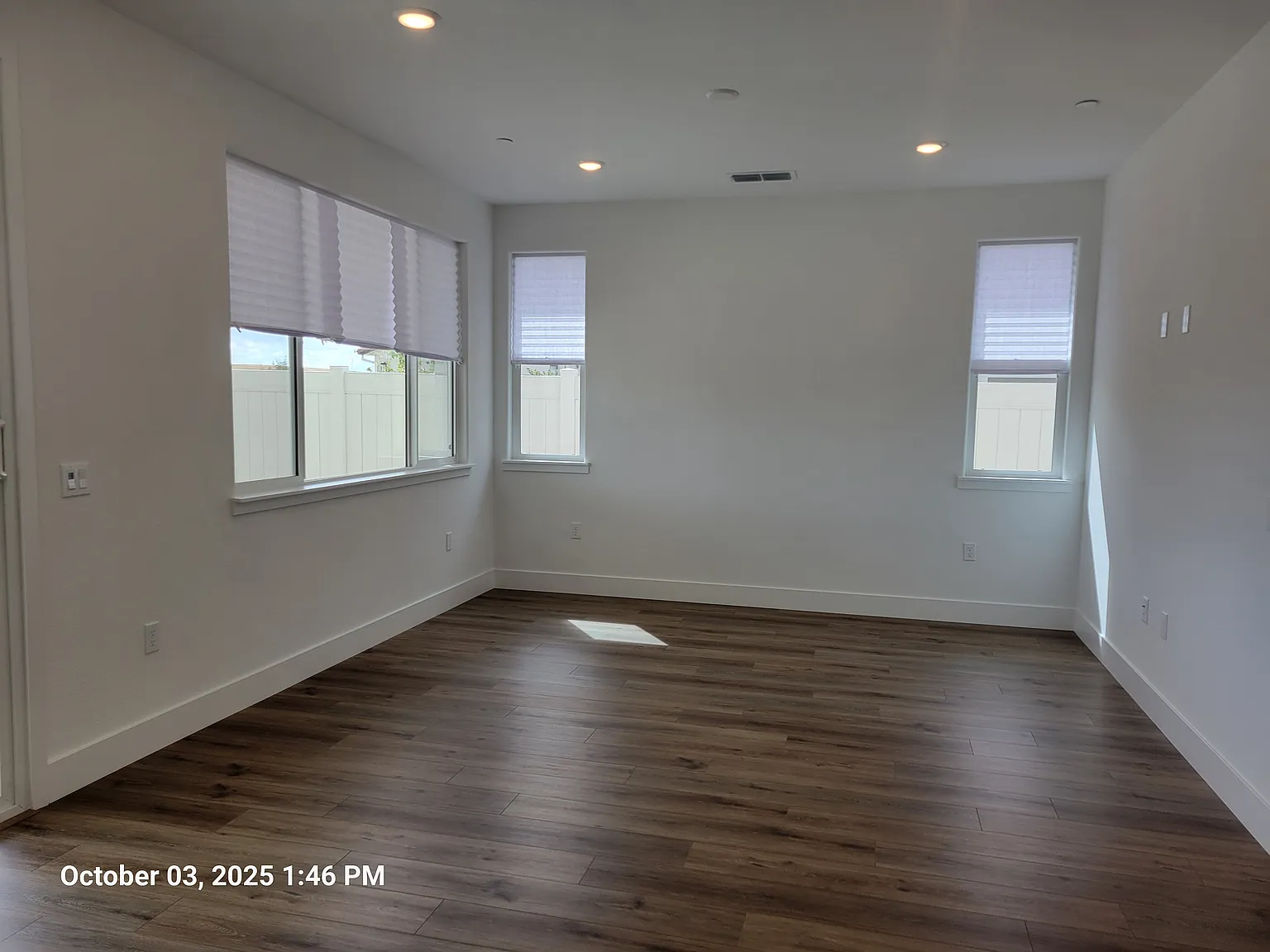 3 bed, 1423 sqft, $2,900 — Photo 4