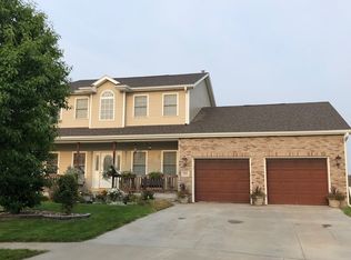 13411 Isles Ct, Waverly, NE 68462