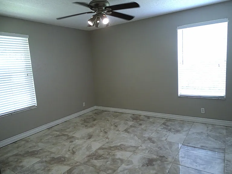 6325 Winding Lake Dr — Photo 21