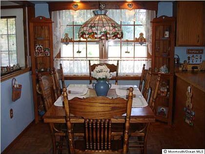 3rd image of 507 Gudvangen St