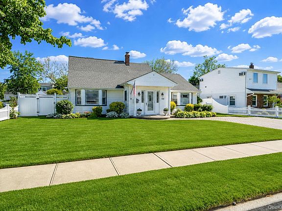 2nd image of 144 Blue Spruce Road