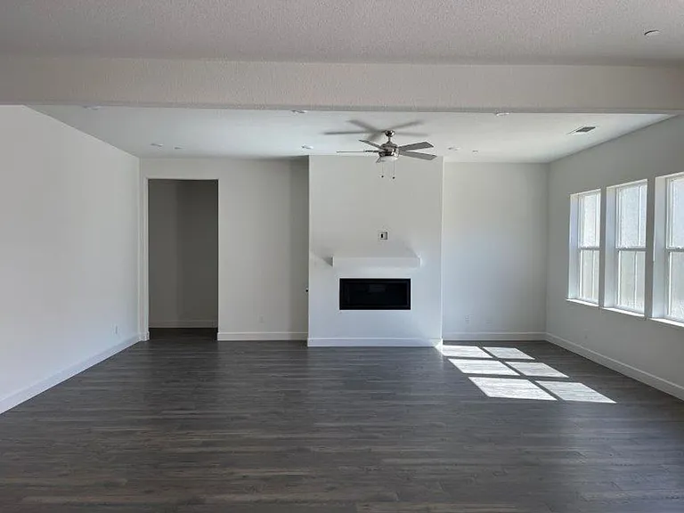 10463 Arnado St — Photo 11