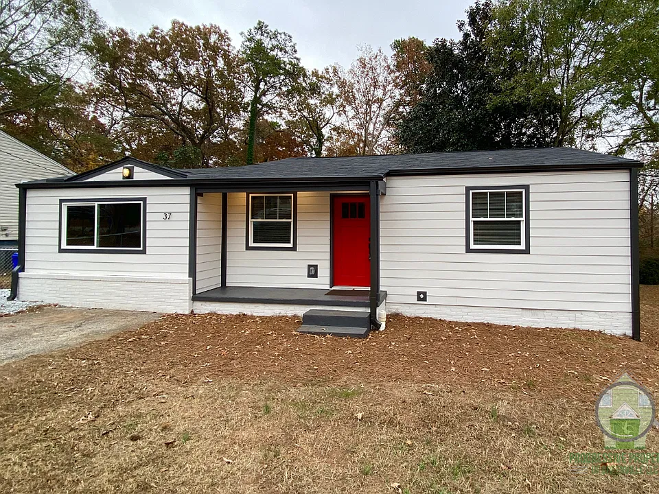 37 Prancer Ave