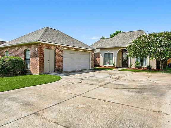 2nd image of 12423 Fawnwood Dr