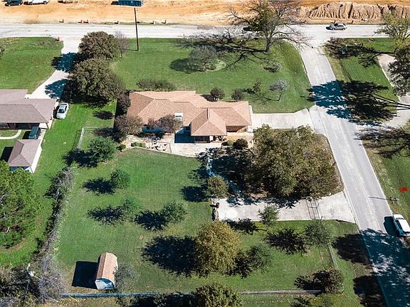 3rd image of 2511 Fawkes Ln