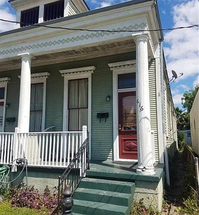 2nd image of 616 S Scott St