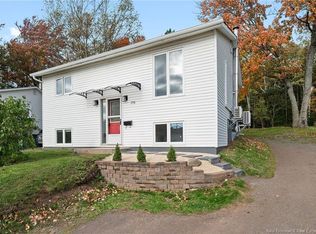 316 Westbrook Cir, Moncton, NB E1E2M2