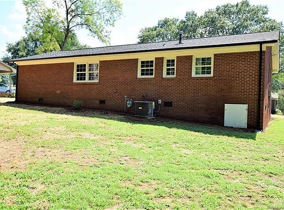 2nd image of 2112 Hollandale Dr