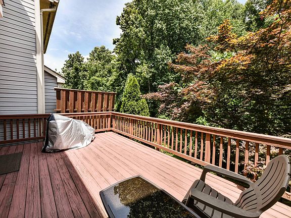 3rd image of 3913 Kathryn Jean Ct
