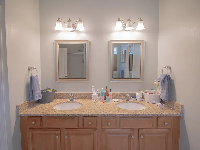 4 Gresham Ln — Photo 23