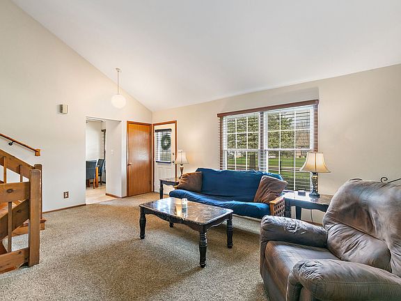5th image of 313 N Huntington Dr