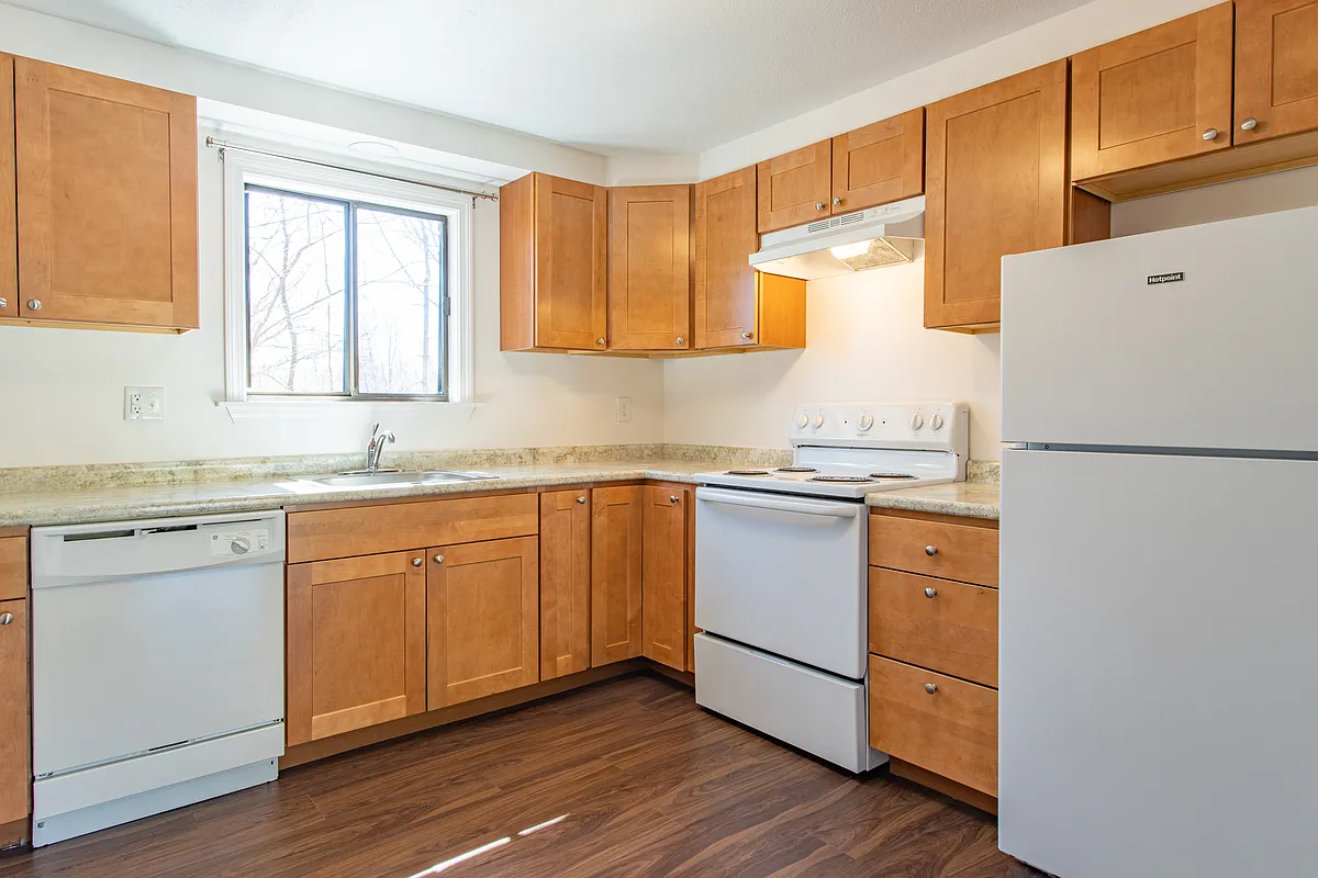 Building Photo - Royal Oak Apartments