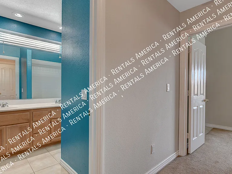 7624 Whispering River St — Photo 31