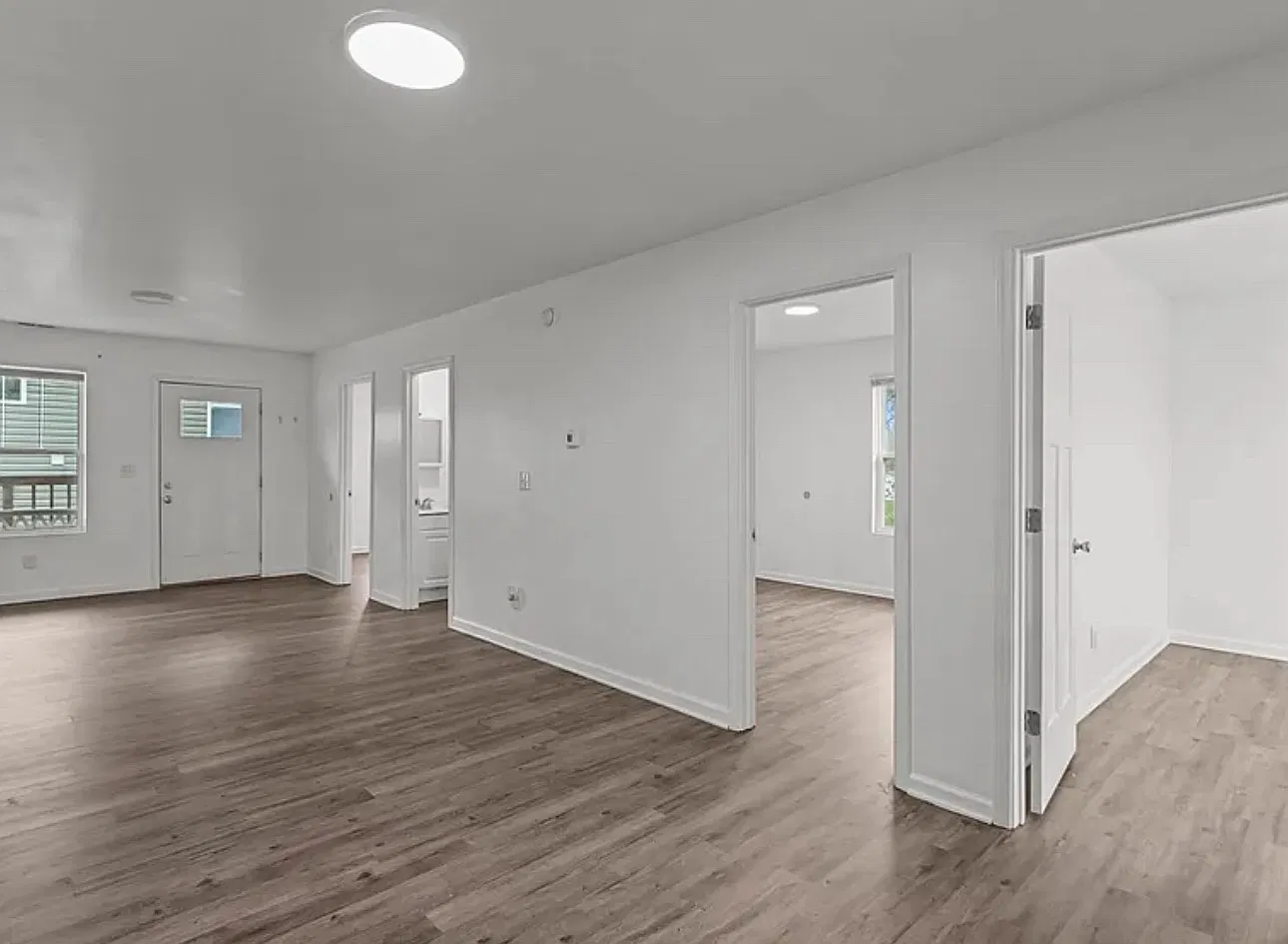 233 W South J St — Photo 4