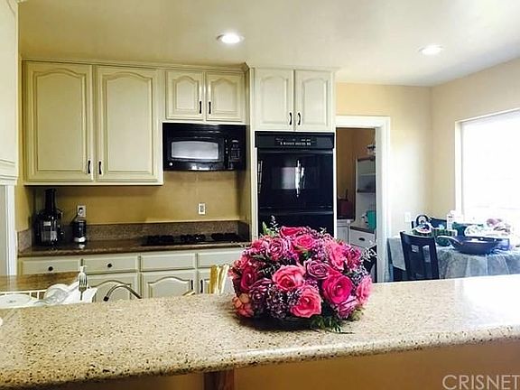 2nd image of 6326 Zelzah Ave