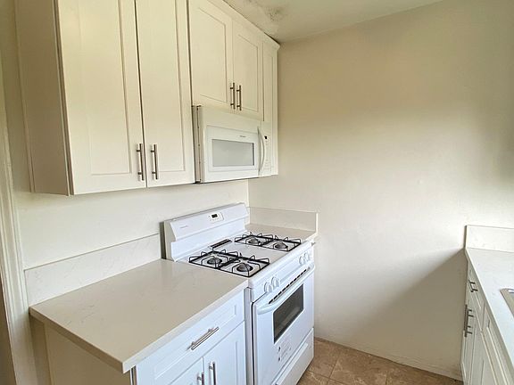 2nd image of 10155 Silverton Ave APT 5